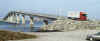 Paserer Giske brua mellom Giske og Valder�y